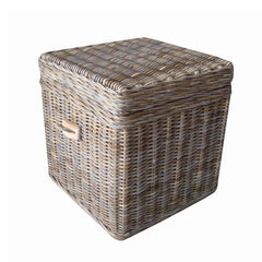 KUBU END TABLE TRUNK